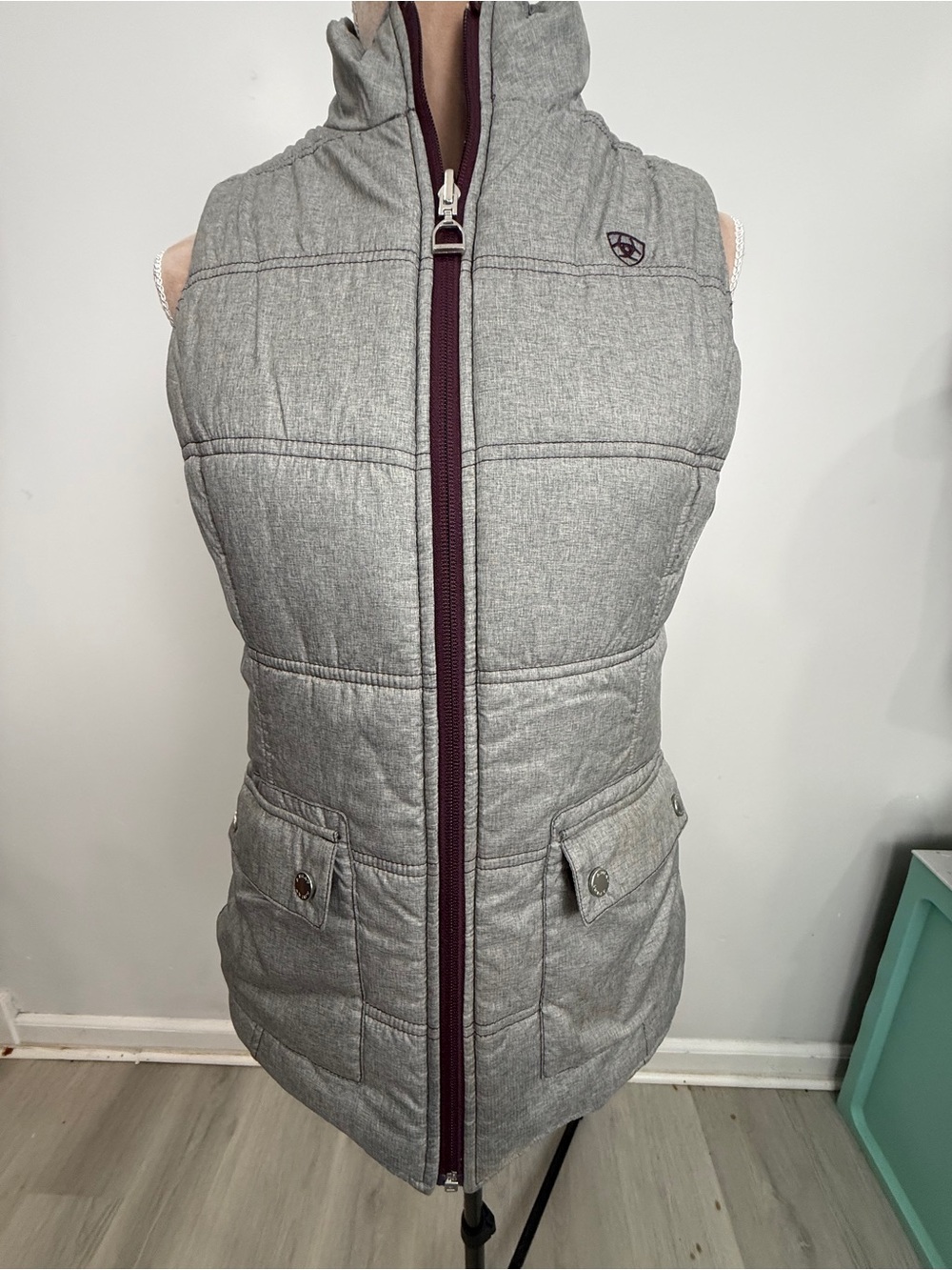 Ariat Plaid Quilted Puffer Vest - Burgundy with Gray - Picture 12 of 16